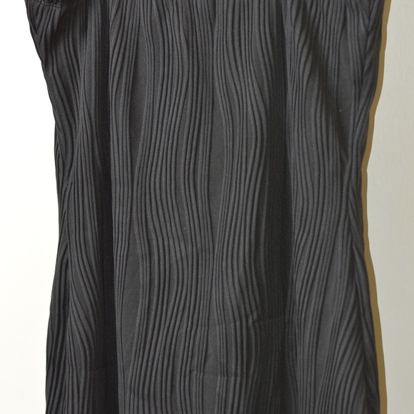 Black Textured Mini Dress - Picture 7 of 8